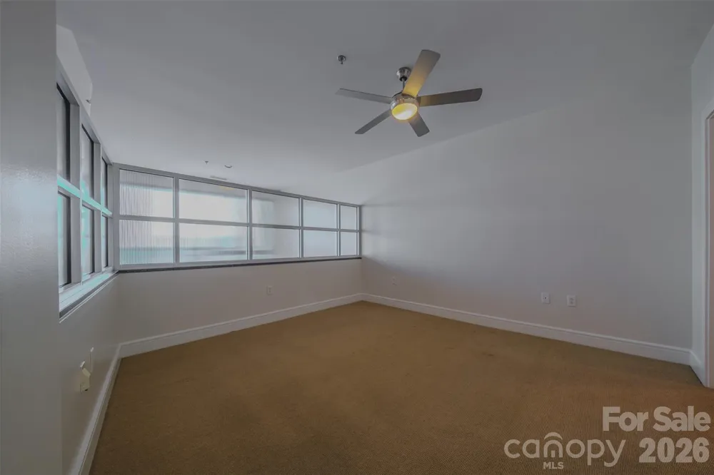 333 W Trade Street #1602 Charlotte, NC 28202