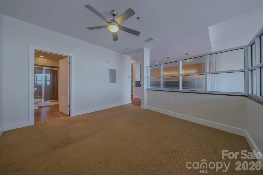 333 W Trade Street #1602 Charlotte, NC 28202