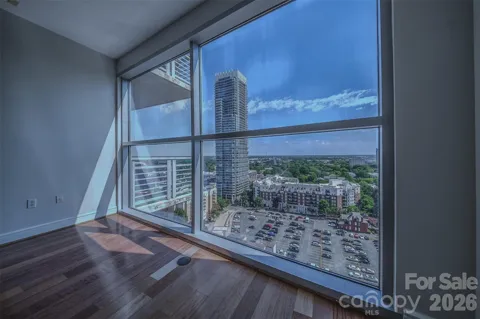 333 W Trade Street #1602