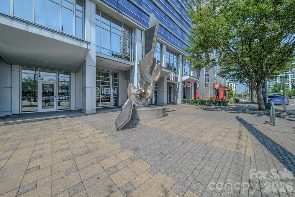 333 W Trade Street #1602 Charlotte, NC 28202
