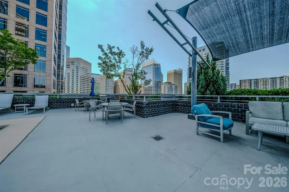333 W Trade Street #1602 Charlotte, NC 28202