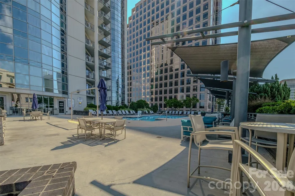 333 W Trade Street #1602 Charlotte, NC 28202
