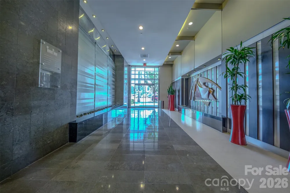 333 W Trade Street #1602 Charlotte, NC 28202
