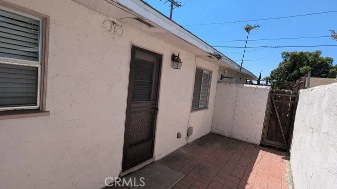 209 Florence Street Burbank, CA 91505