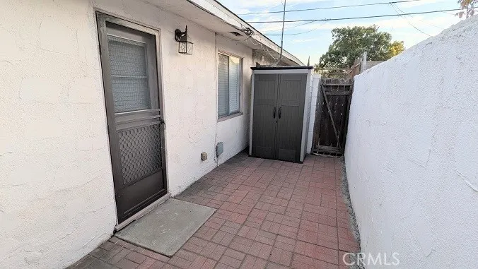 209 Florence Street Burbank, CA 91505
