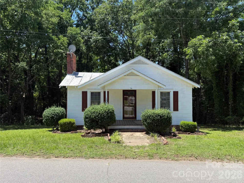 122 E Hargrave Street Wadesboro, NC 28170