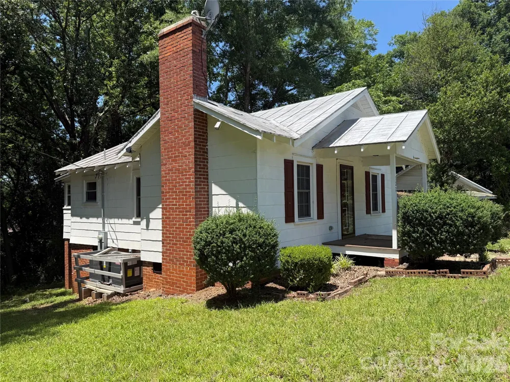 122 E Hargrave Street Wadesboro, NC 28170