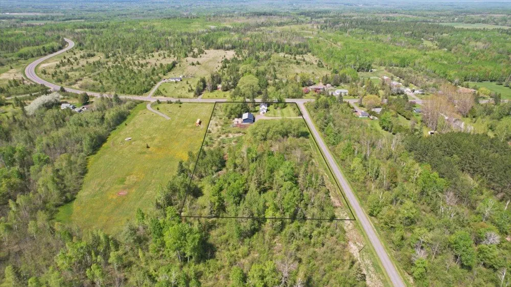 6411 S Preston Road Superior, WI 54880