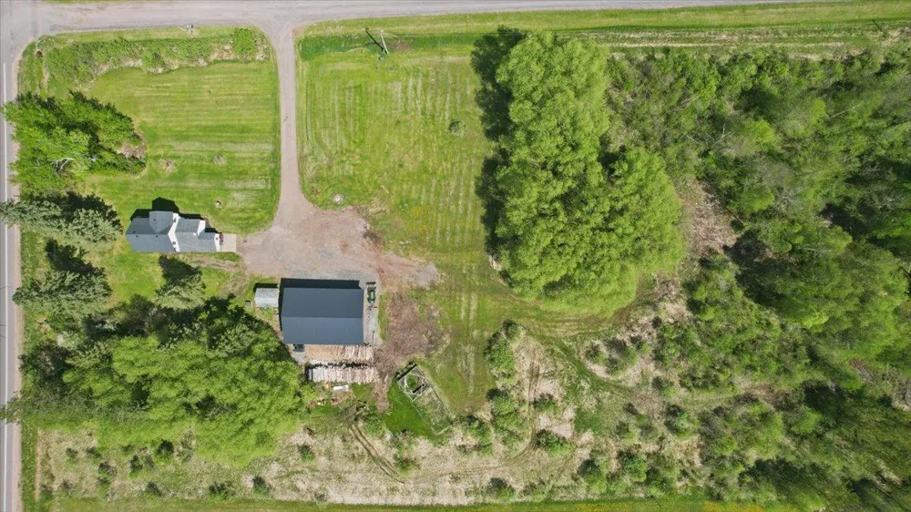 6411 S Preston Road Superior, WI 54880