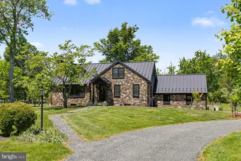 7043 FERRY ROAD