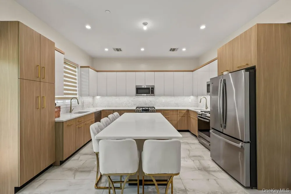 4103 Corner Street Spring Valley, NY 10977