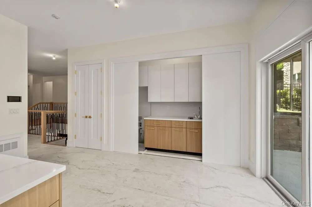 4103 Corner Street Spring Valley, NY 10977