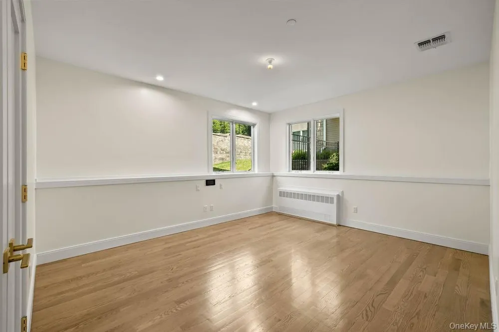 4103 Corner Street Spring Valley, NY 10977