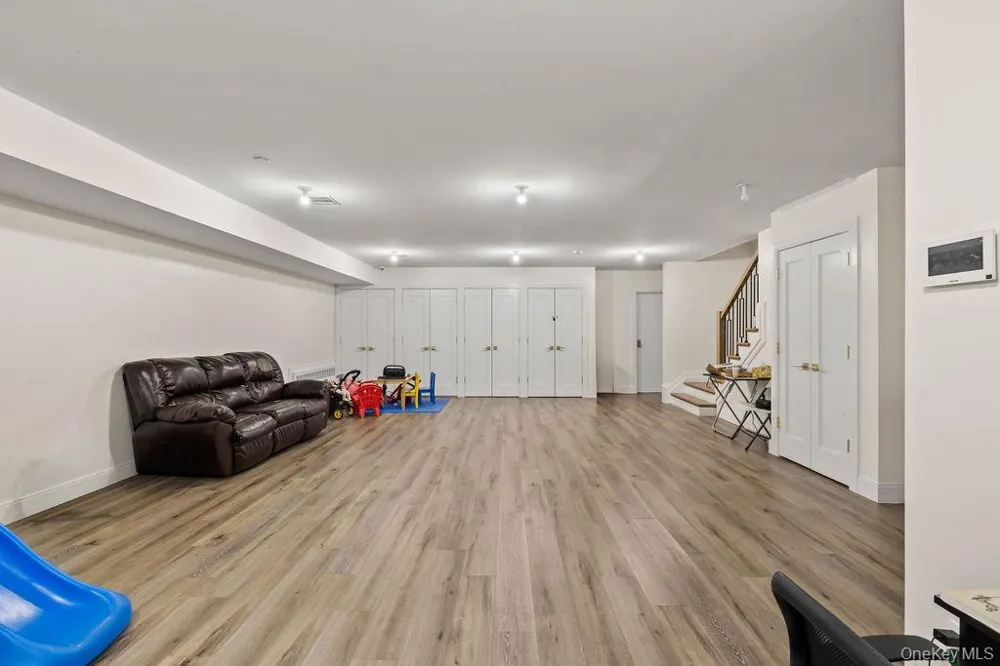 4103 Corner Street Spring Valley, NY 10977