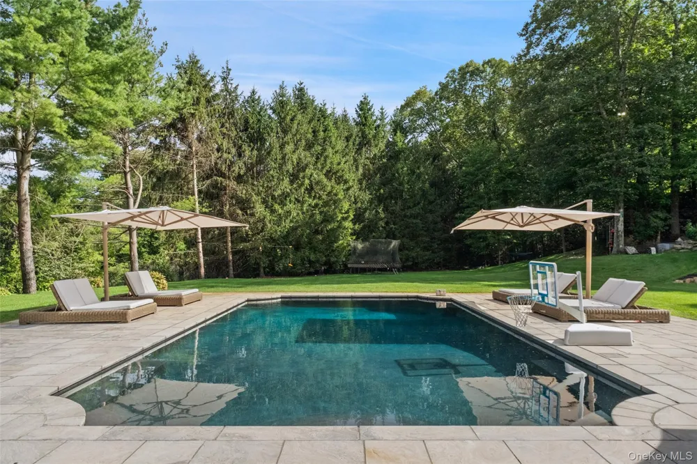 9 Terrace Circle Armonk, NY 10504