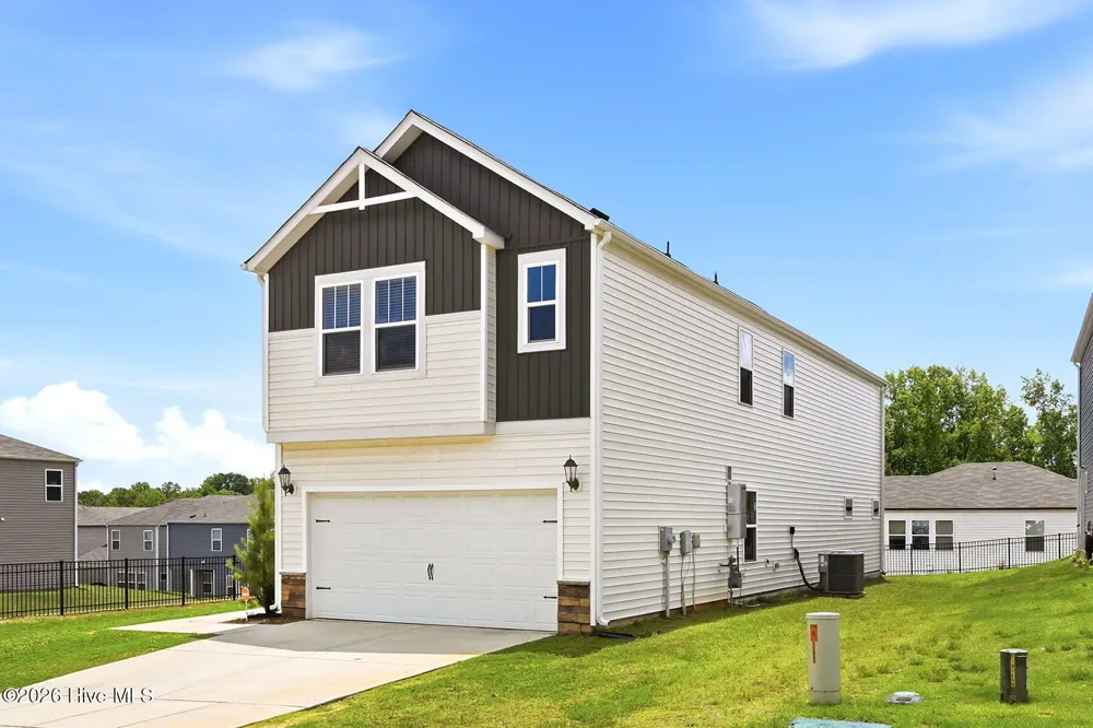 51 Coffee Tree Circle Clayton, NC 27527