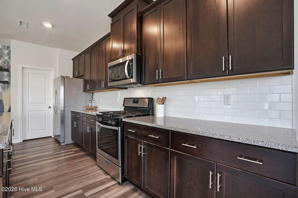 51 Coffee Tree Circle Clayton, NC 27527