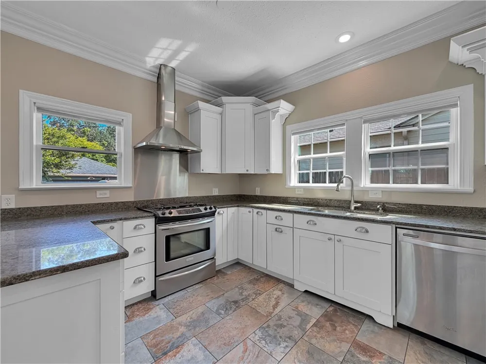 219 Leming Avenue Corpus Christi, TX 78404