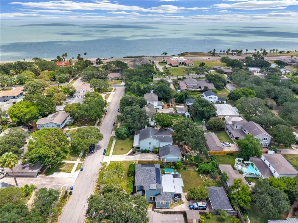 219 Leming Avenue Corpus Christi, TX 78404