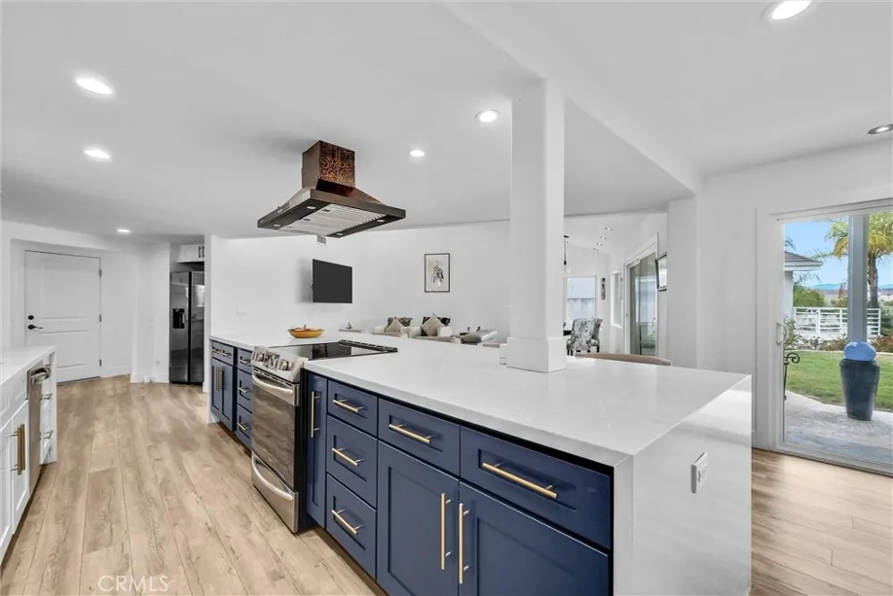 29795 Eagle Point Canyon Lake, CA 92587