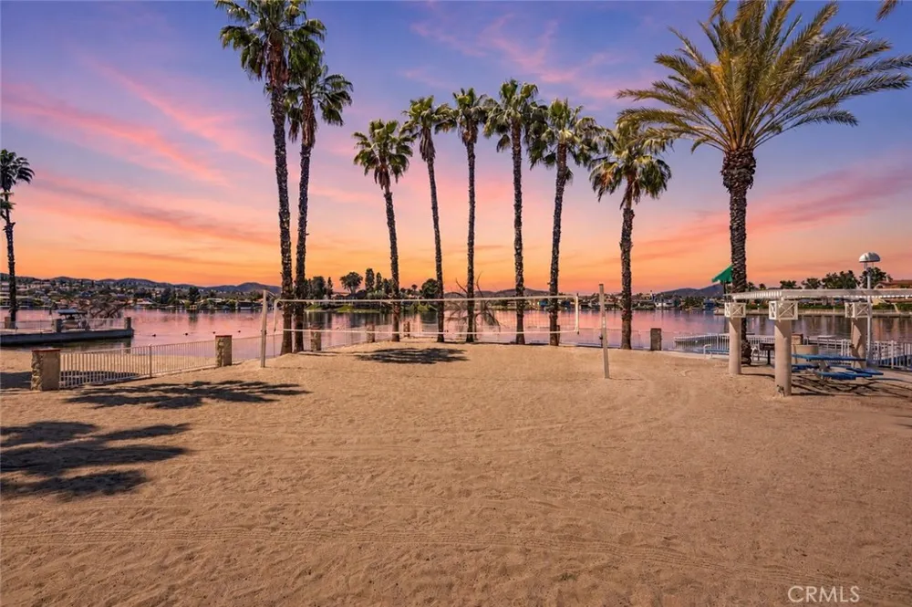 29795 Eagle Point Canyon Lake, CA 92587