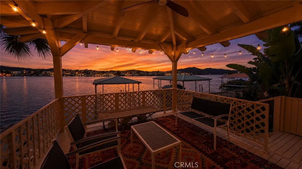 29795 Eagle Point Canyon Lake, CA 92587