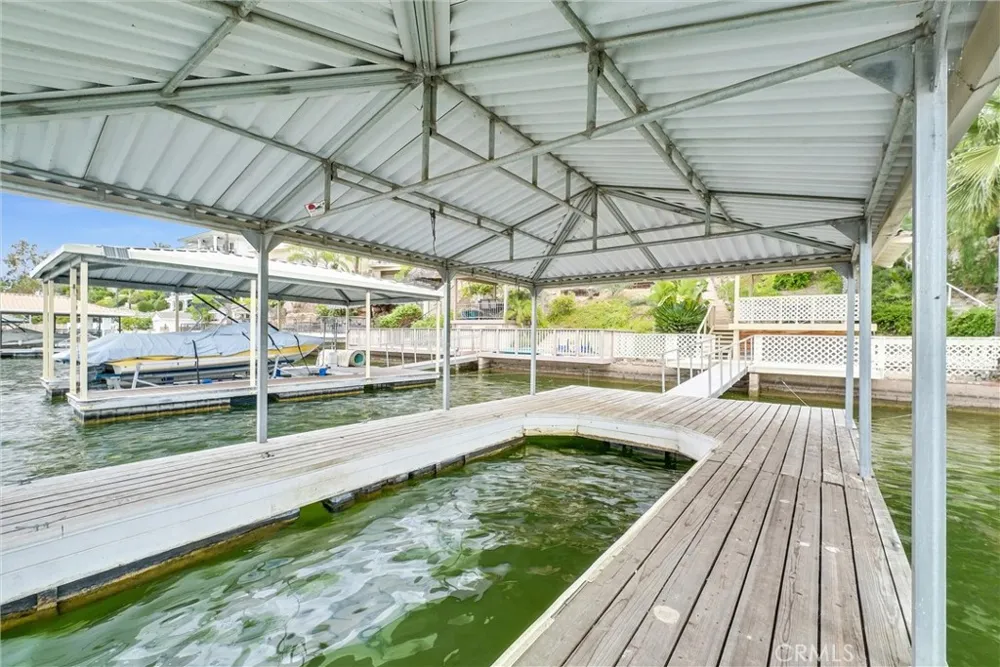 29795 Eagle Point Canyon Lake, CA 92587