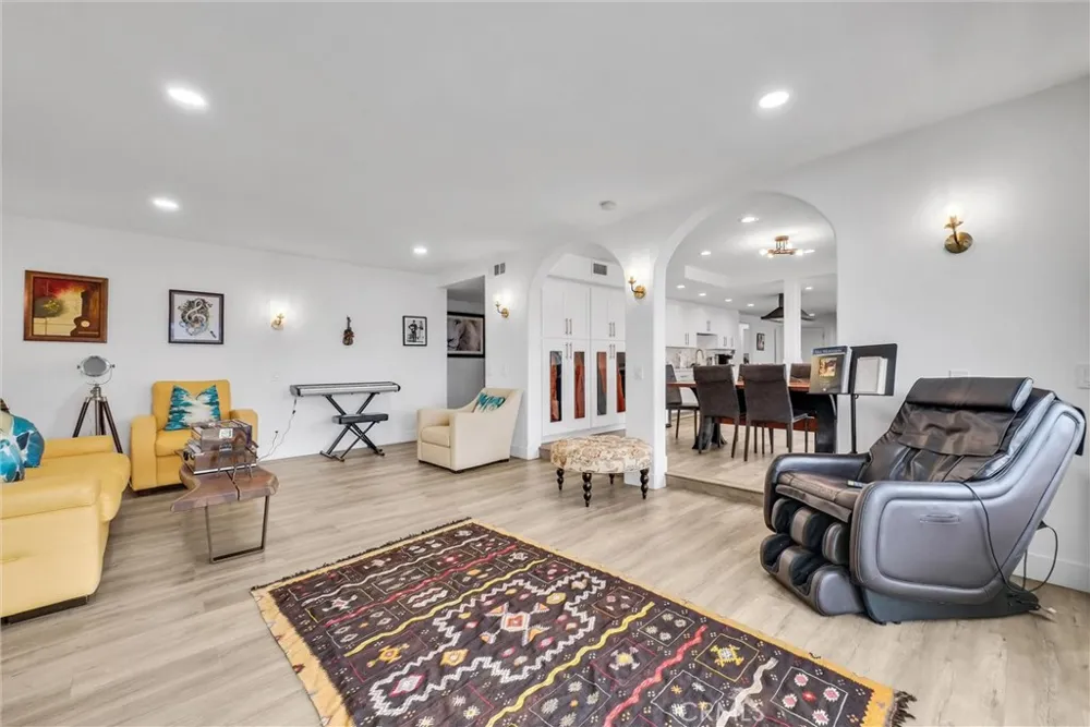 29795 Eagle Point Canyon Lake, CA 92587