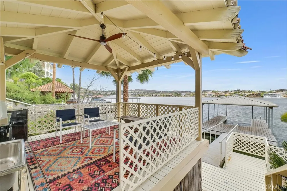29795 Eagle Point Canyon Lake, CA 92587