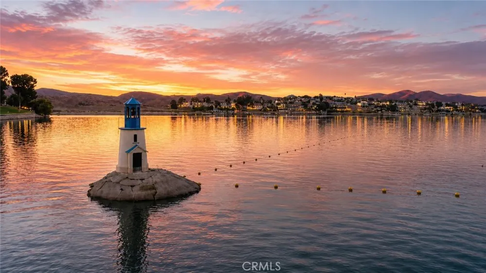 29795 Eagle Point Canyon Lake, CA 92587