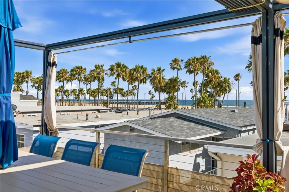419 E Balboa Newport Beach, CA 92661