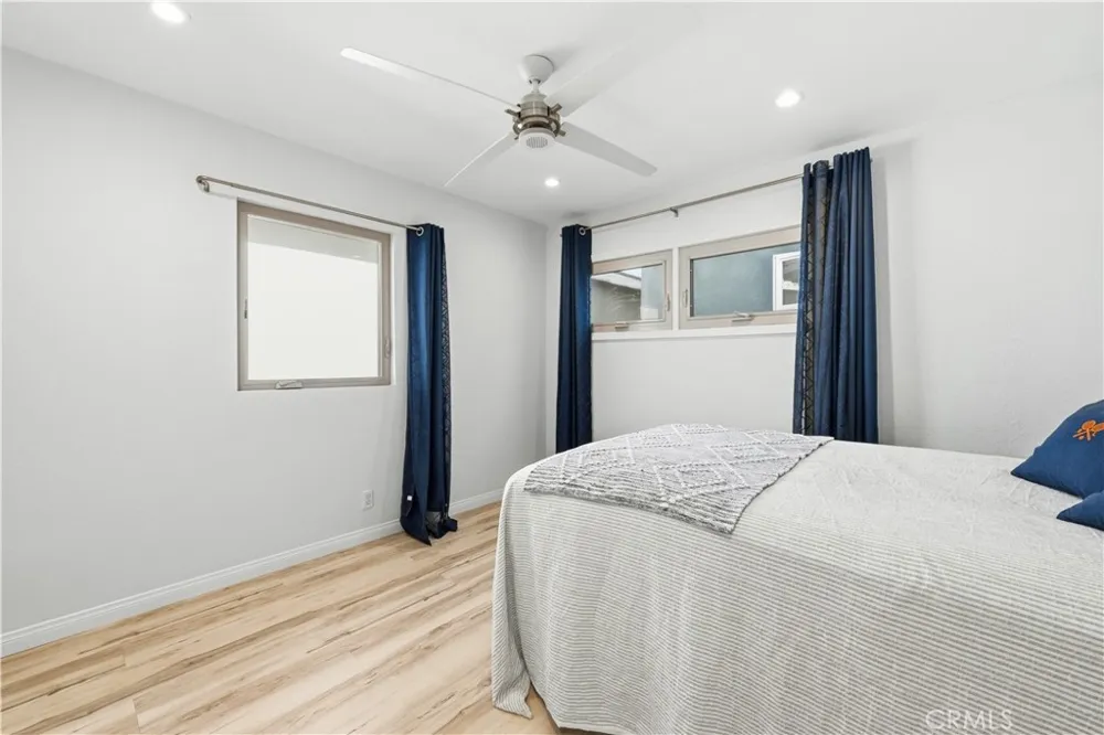 419 E Balboa Newport Beach, CA 92661