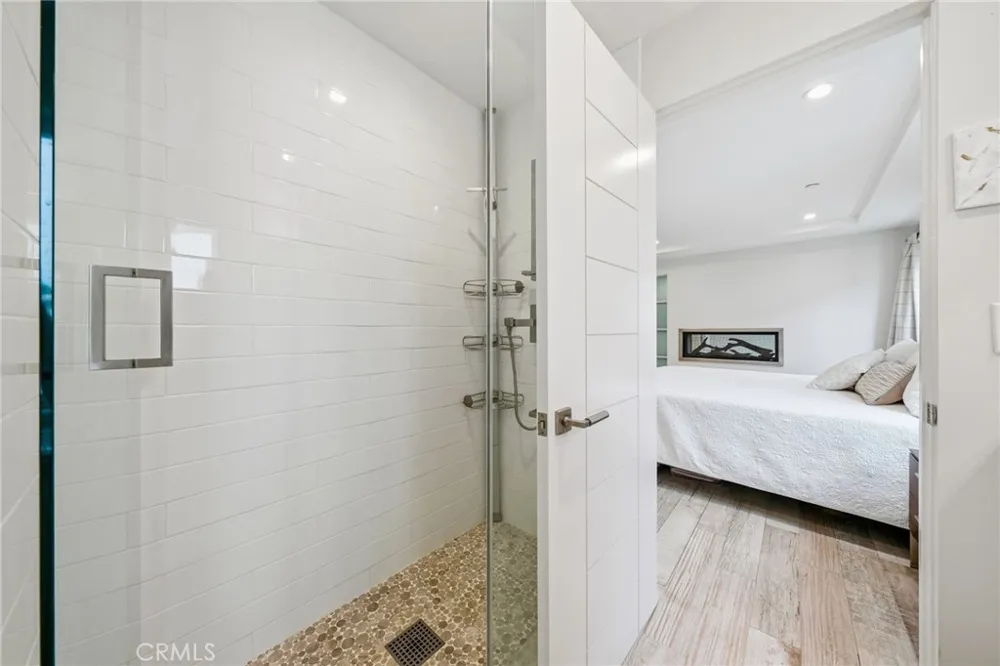 419 E Balboa Newport Beach, CA 92661