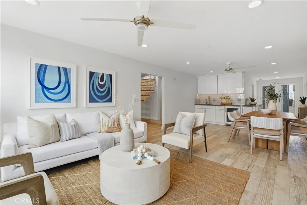419 E Balboa Newport Beach, CA 92661