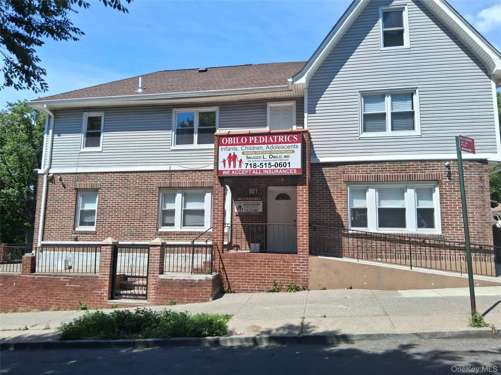 601 E 226th Street Bronx, NY 10466
