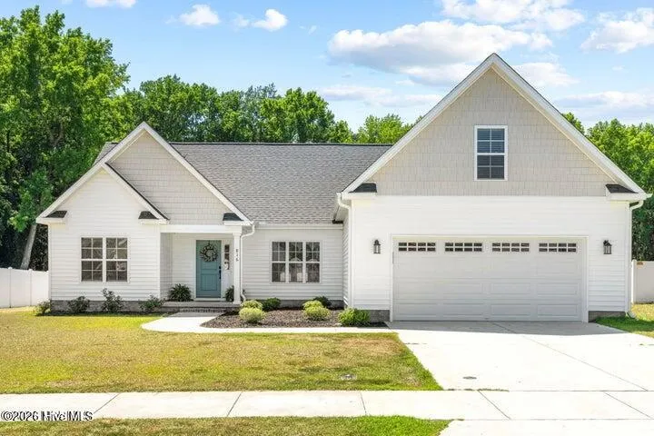 816 Knoll Circle