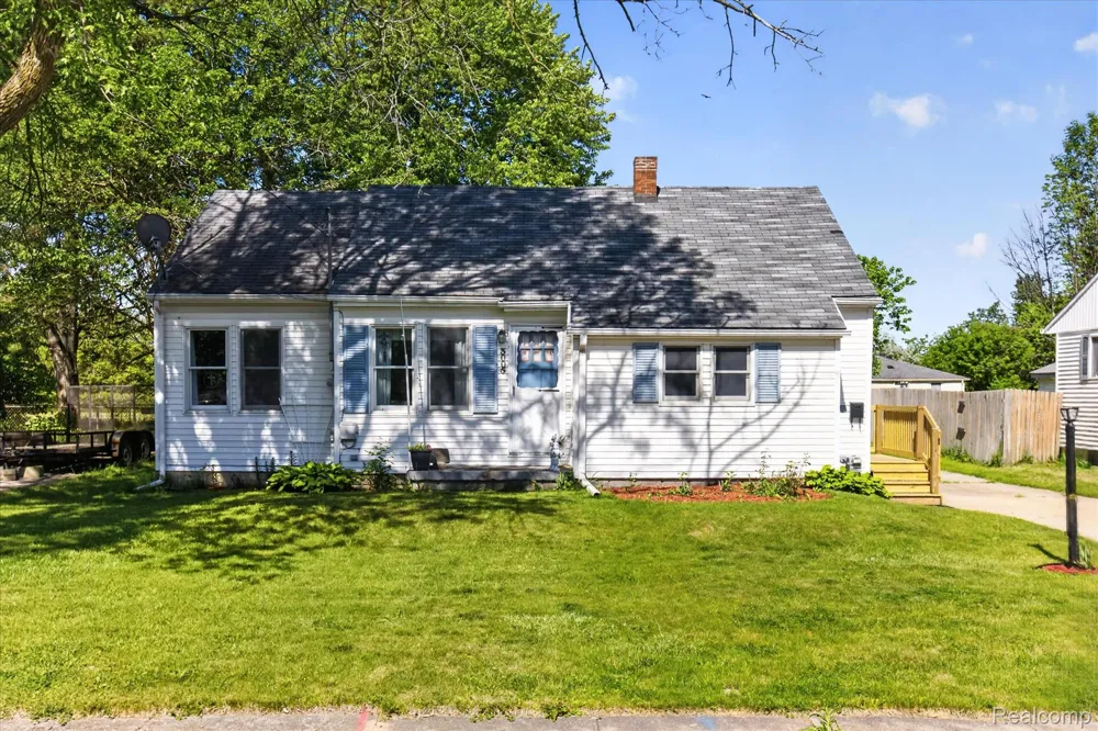 3005 Hanchett Street Carrollton Township, MI 48604