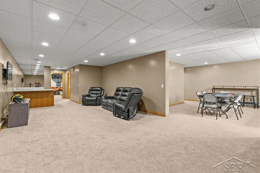 403 Shirewood Lane Midland City, MI 48642