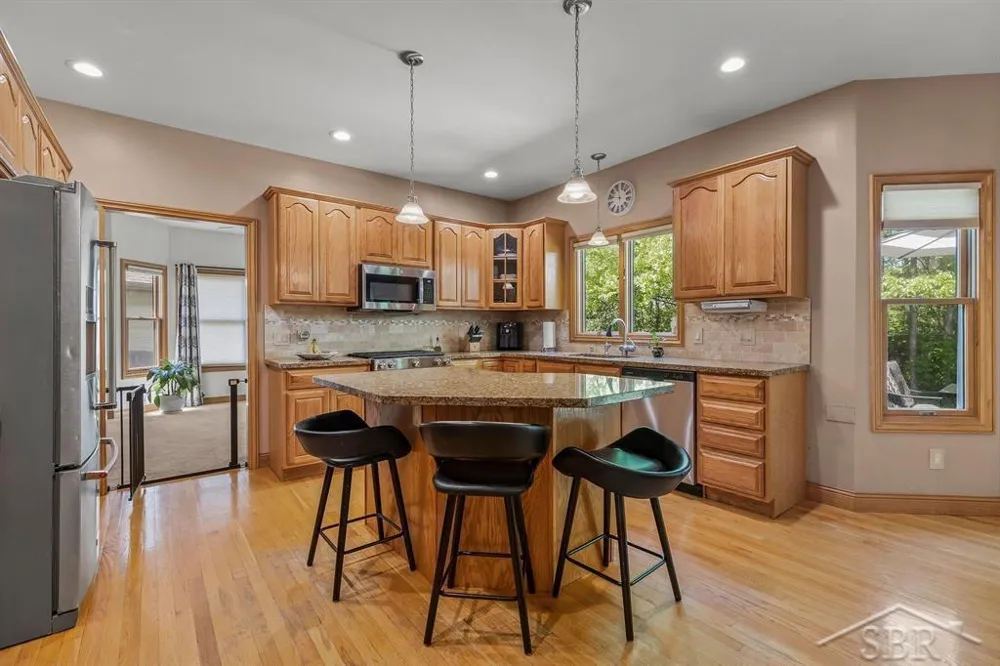 403 Shirewood Lane Midland City, MI 48642