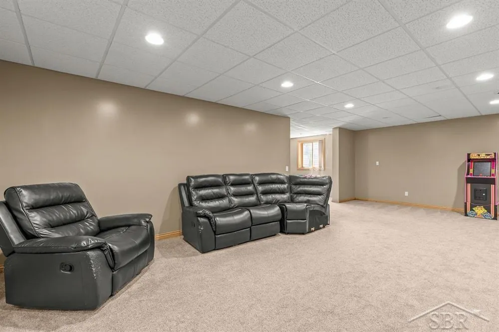 403 Shirewood Lane Midland City, MI 48642