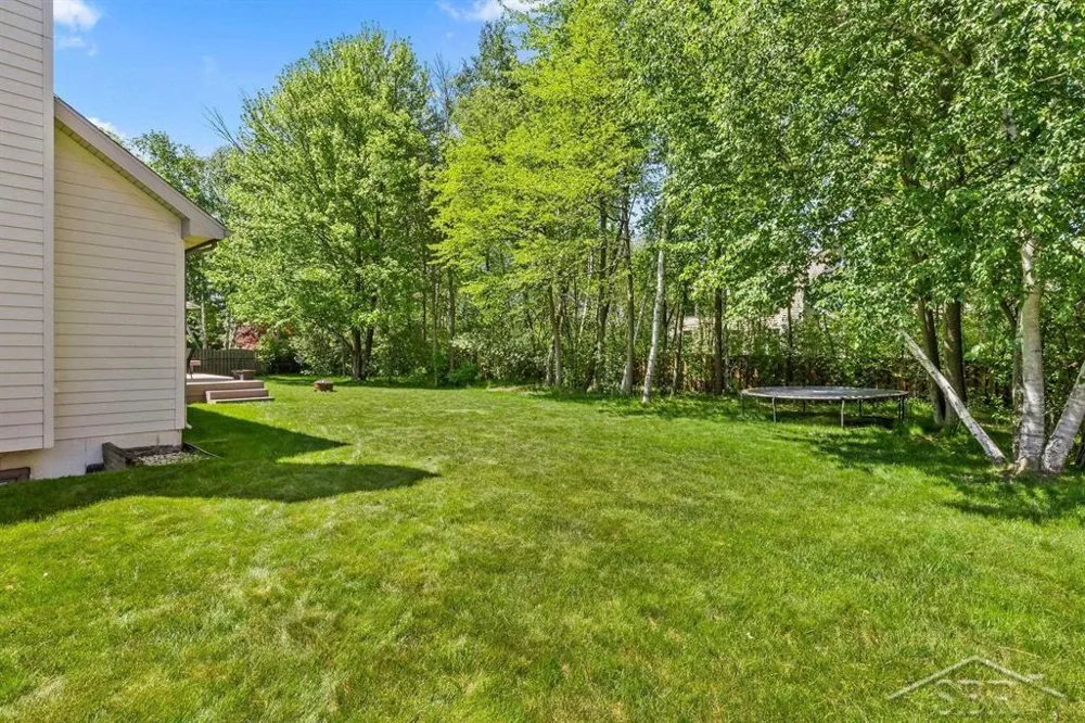 403 Shirewood Lane Midland City, MI 48642