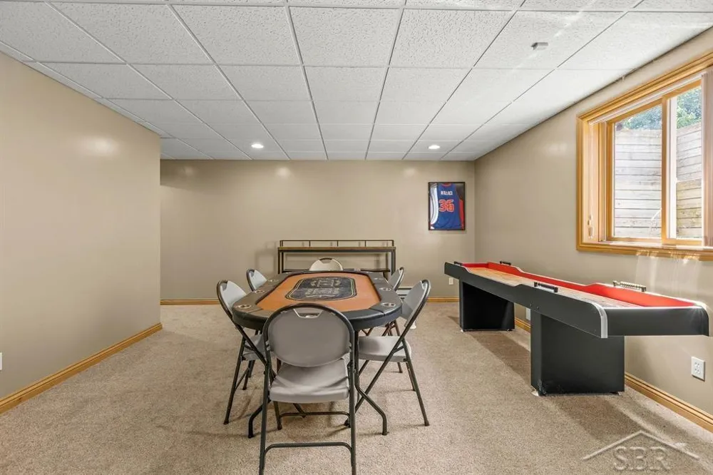 403 Shirewood Lane Midland City, MI 48642