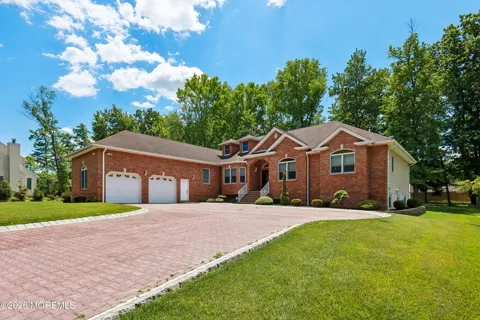 3 Kristin Court