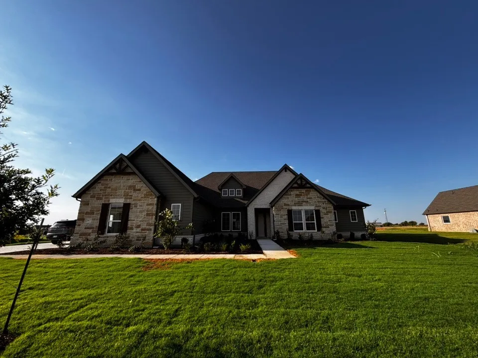 12417 Hornfels Drive Krum, TX 76249