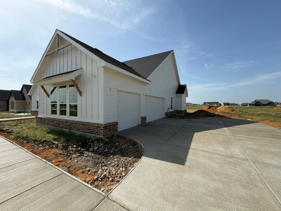 12413 Hornfels Drive Krum, TX 76249
