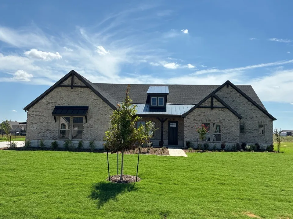 12409 Hornfels Drive Krum, TX 76249
