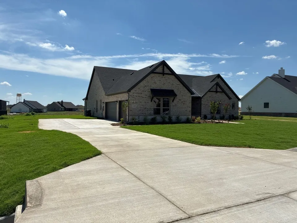 12409 Hornfels Drive Krum, TX 76249