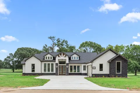 210 Birdie Dr