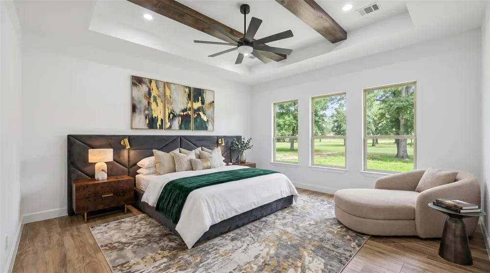 210 Birdie Dr Hempstead, TX 77445