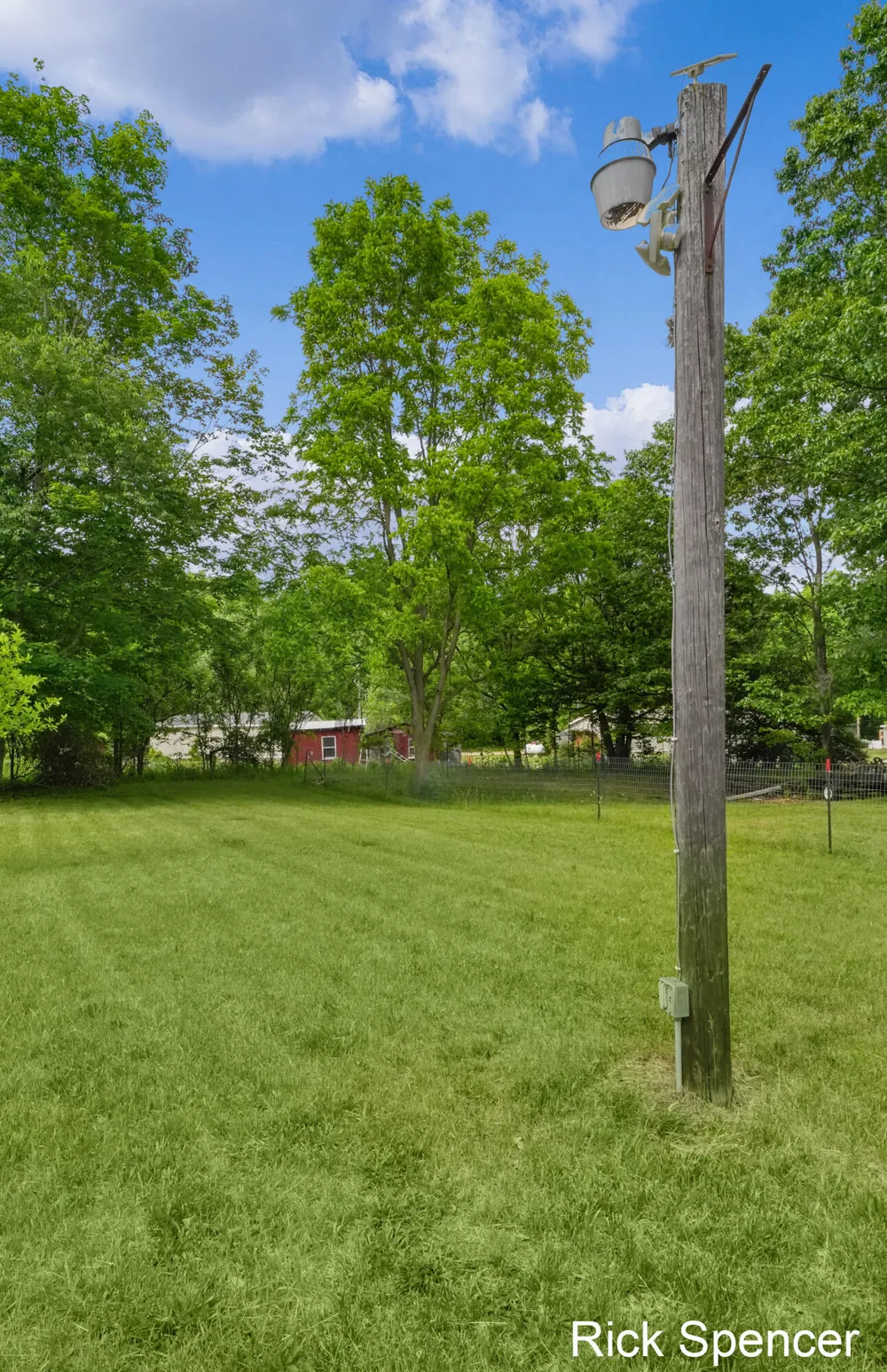 3321 Babylon Road Allegan, MI 49010